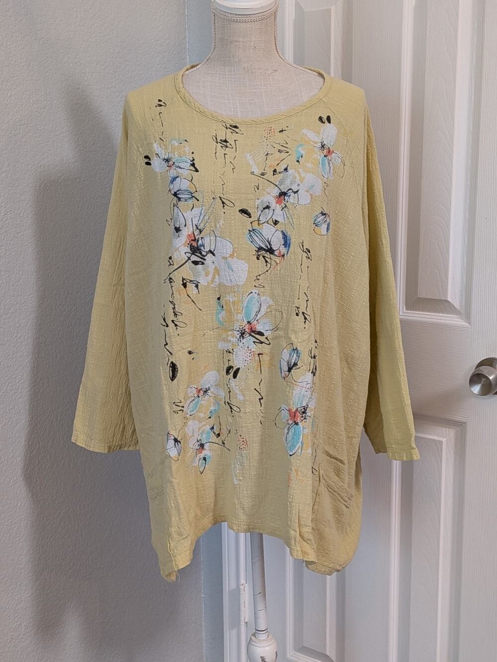 Jess Jane Womans Tunic Top Size 3x Crinkle Abstract Artsy Floral Asian